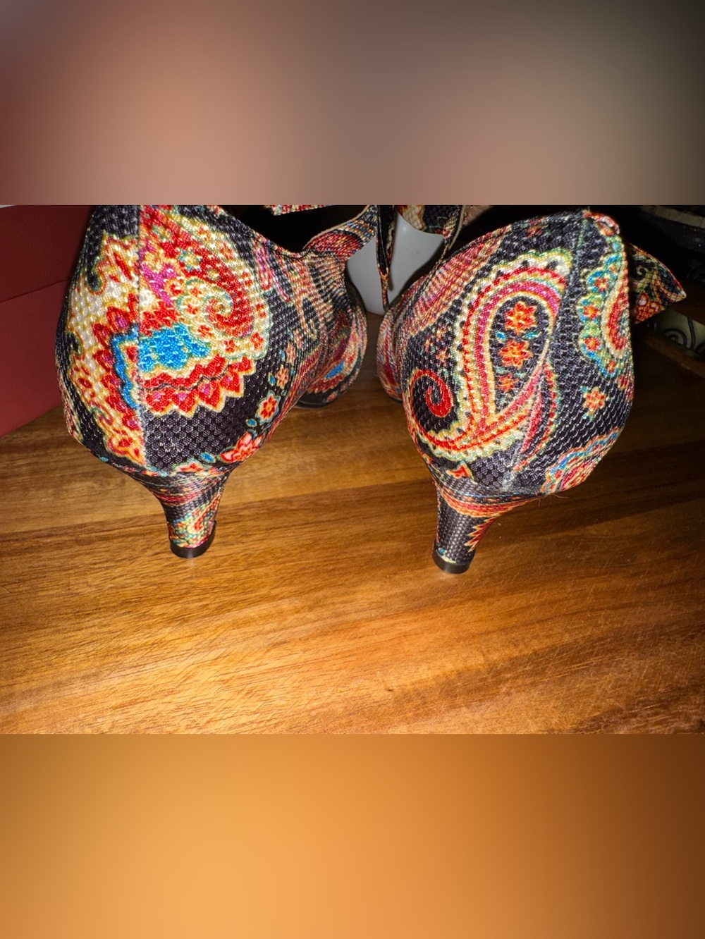 Paisley Bow Mary Jane Heels | Black and Multicolor| Brand new in box | Size 9 - Picture 5 of 7